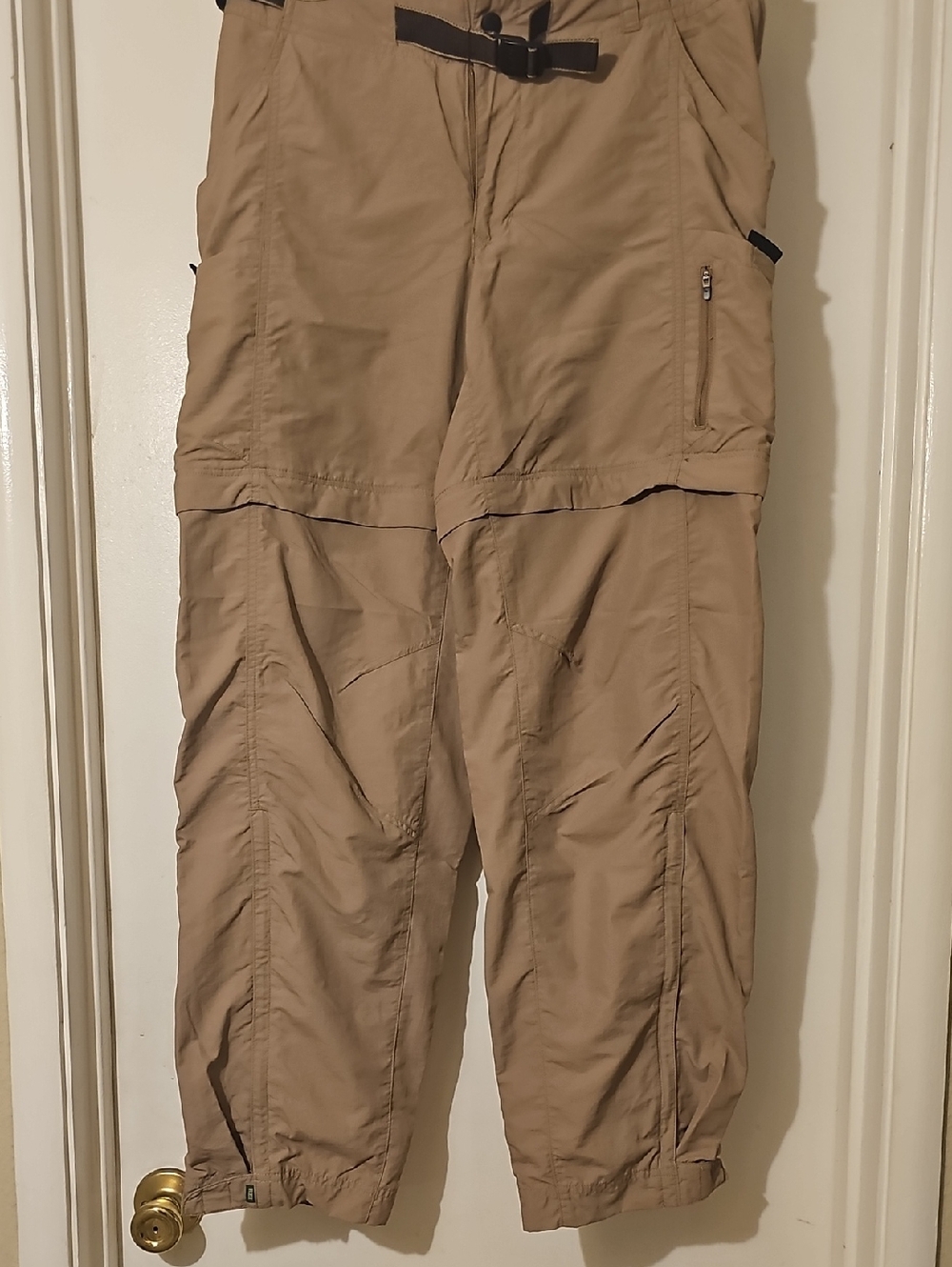 Eddie Bauer Convertible Cargo Pants in Tan Tote 9